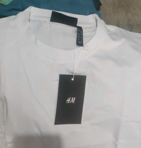 H&amp;M White T-Shirt