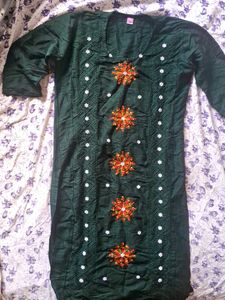 Dark Green Embroidered Kurti💚