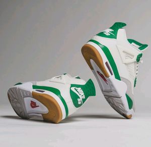 Jordan Retro 4 Pine Green Edition