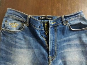 Selling Kingston Pepe Jeans For Men In ₹500