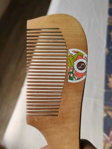 Stylish Looking Unused Wooden Comb