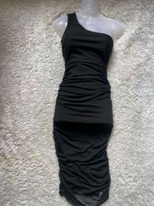 Chic One-Shoulder Dress