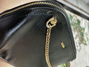 Dusto Sling Bag