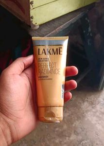 Lakme Perfect Radiance Facewash