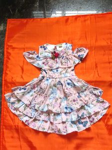 ❤️beautiful cut sleeves 💃Floral Dress♥️