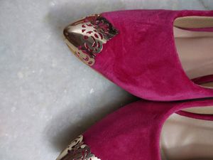 Dressberry Velvet Pink Heels