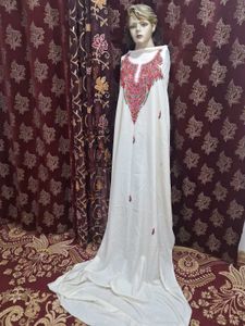 kashmiri Elegant Embroidered unstictched suit