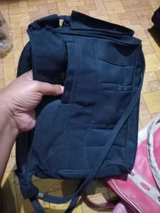 7 Handbags &amp; Shoulder Bags