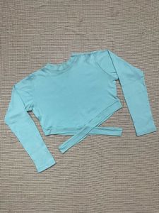 Crisscross waist top