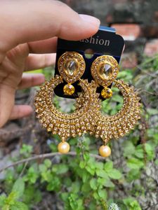 Golden Studs