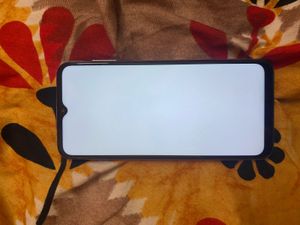 Samsung Phone - Excellent Condition