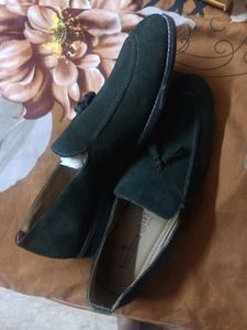 (NEW) LOUIS STITCH Shoes