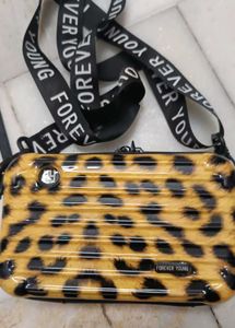 Trendy Crossbody Luxury Sling Box Bag For Girls
