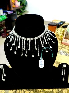 Sparkling Rhinestone Choker Necklace &amp; Earring Set