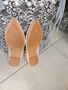 Elegant Beige Ballerinas