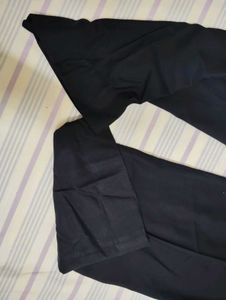 Men 38 Van Heusen Pant - Like New