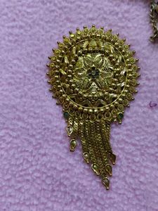 Saree Pin And Dollars