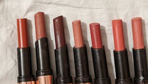 Insight 24 hrs Matte Lipstick bundle