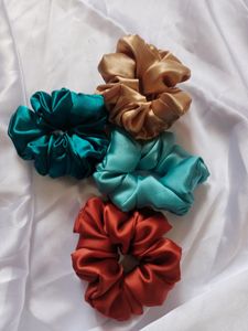 4 Scrunchies Combo Pack