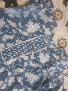 Blue &amp; White Floral Kurta