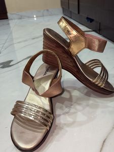 Regal Gold Wedge Sandals - Size 7