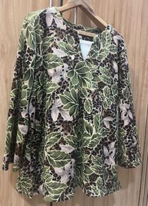 Ribbed Floral Blouse - Size M