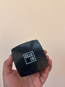 ELLE 18 Lasting Glow Compact