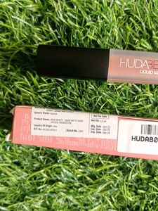 Huda Beauty Liquid Matte Lipstick