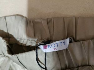Kotty Cargo Pants , 32 Size/ XL