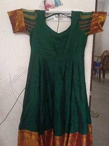 Elegant Striped Saree