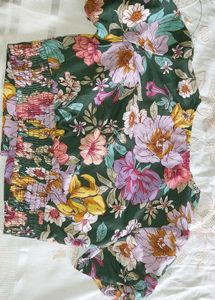 BOG Collection,Floral Skirt And Blouse Set,Size M.