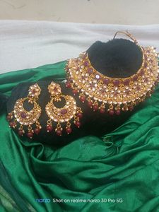 Beautiful Maroon And Gold Necklace Set