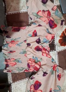 Floral Print Smocked Crop Top🎀