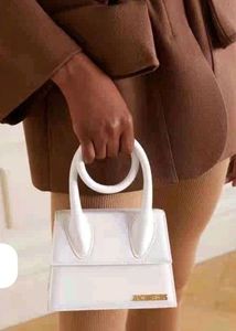 JACQUEMUS LE CHIQUITO SLINGBAG NEW IN WHITE