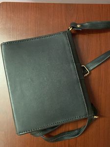 Black Box Structured Sling Bag