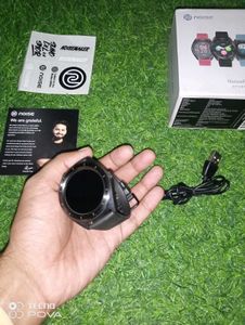 NoiseFit Endure Smart watch
