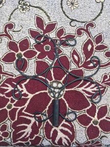 Metal Showpiece Stand
