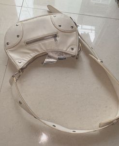 H&amp;M Cute White Crossbody Bag