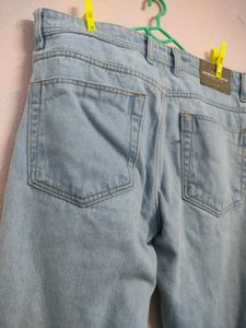 Zara Light Wash Jeans