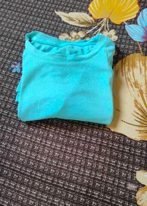 blue tshirt