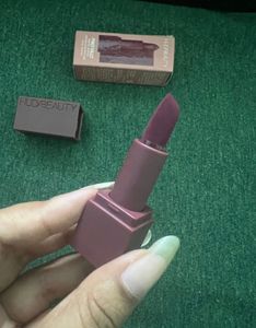 Huda Beauty &amp; Charlotte Tilbury Lipstick Combo