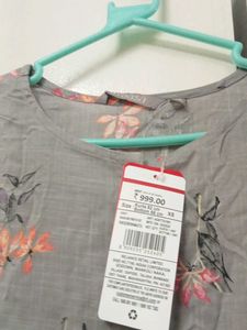 Floral Print Kurta - Elegant &amp; Comfortable