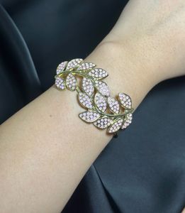 Leaf Design Bracelet