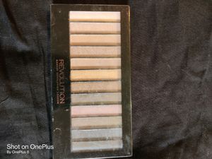 Makeup Revolution Eye Shadow Palette