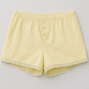 yellow shorts