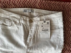 ZARA white Jeans