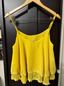 A Fashionable Yellow Top
