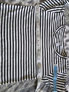 New White And Black Striped 3/4 Sleeve Top