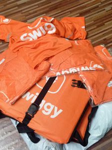 Combo Of 4 T-shirt And Bag