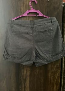 Checks Grey And White Shorts